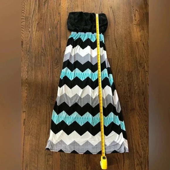 Trixxi Women’s S Black/White/Aqua Blue Chevron Strapless Maxi Dress - EUC! - Picture 7 of 11